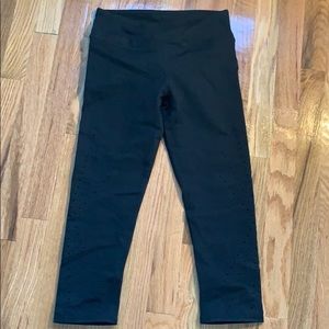 Angela Capri black leggings